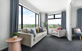 Fabulous River View - Brand New House In Hamilton